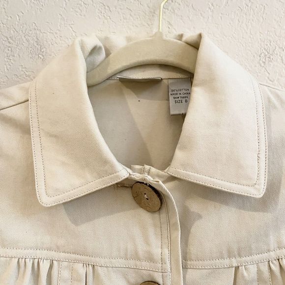 CHICO'S Beige Denim Three Button Up Crop Jacket Women Chico's Size 0 Small - Picture 3 of 11